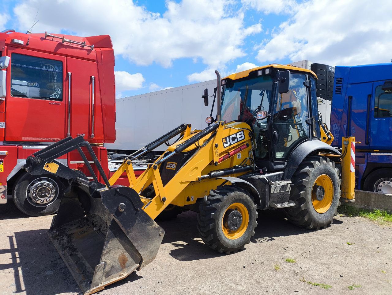 Екскаватор колісний JCB 3CX